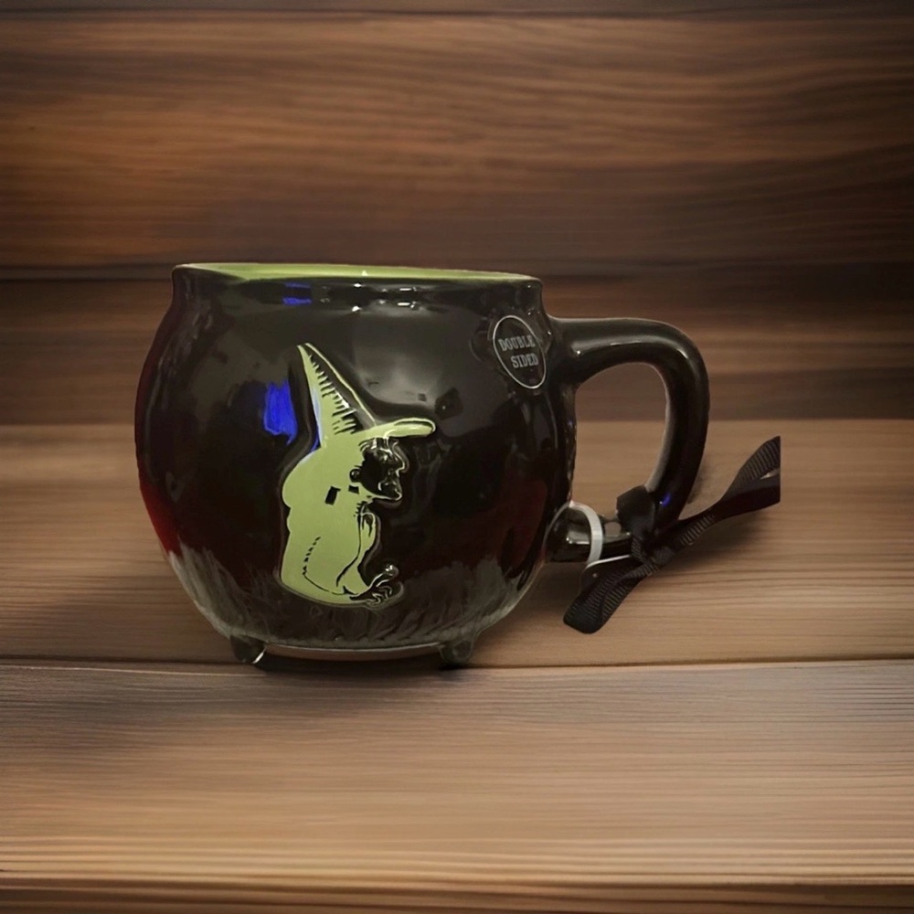 🆕 Rae Dunn Wizard of Oz Double-Sided Glossy Black Cauldron Mug, Missing Broom